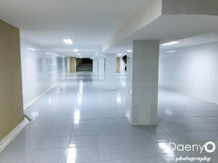empty passage, Ashgabat